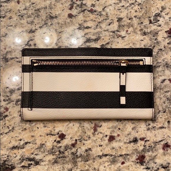 Kate Spade Wallet - Picture 3 of 3